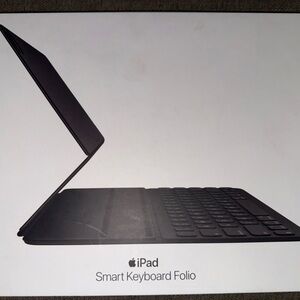 Apple iPad Smart Keyboard Folio in Black 12.9in IPad